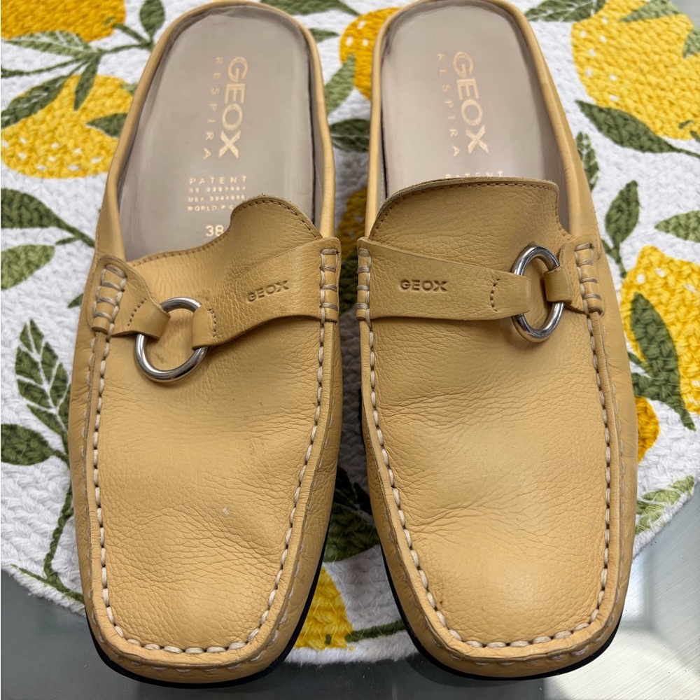 Geox Respira Ladies Tumbled Leather Slides In EUC Original Box